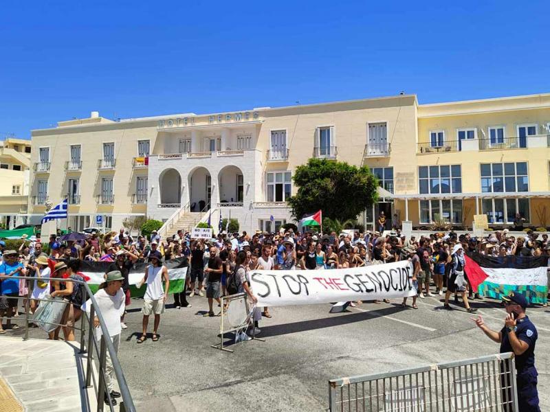Ανεπιθύμητο και στην Ρόδο το  «Crown Iris»  με τουρίστες από το Ισραήλ