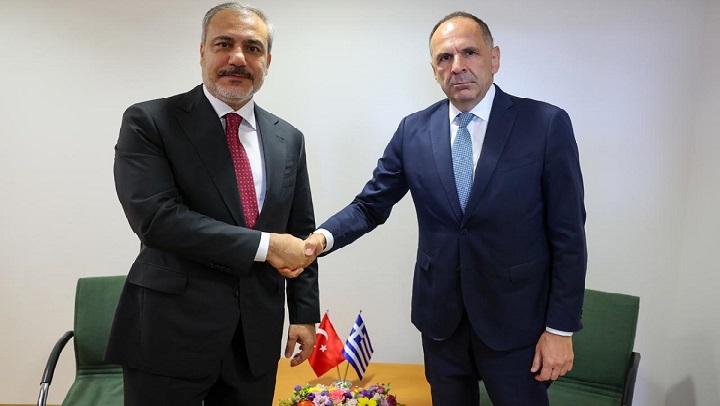 Καταβύθιση της ελληνικής εξωτερικής πολιτικής στα υποτιθέμενα «ήρεμα νερά»