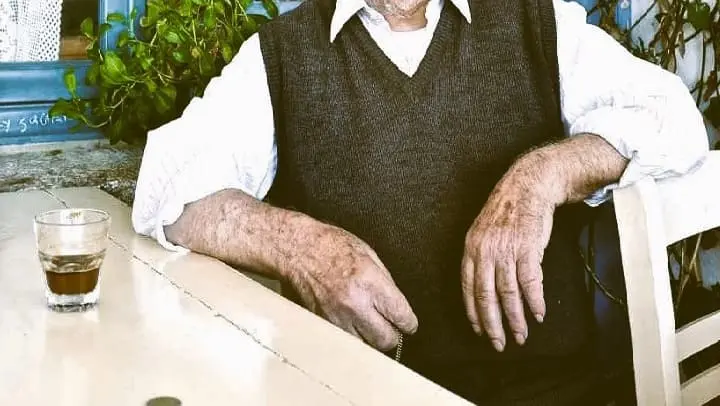 Βασιλική Χρυσοστομίδου, «Τούρκικος καφές σε κρασοπότηρο»