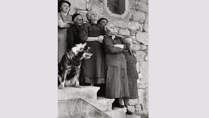 Ιπποκράτους 33…